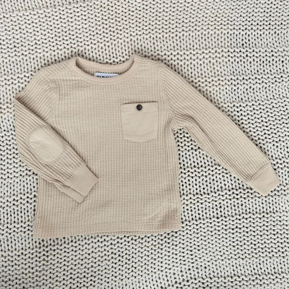 Old Navy Thermal-Knit Long-Sleeve Pocket T-Shirt Size 2T